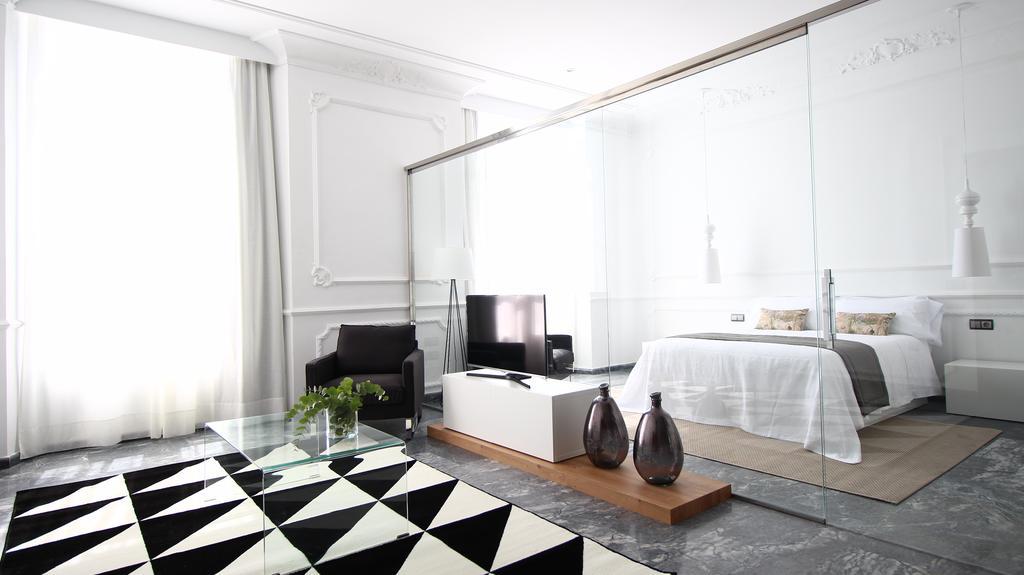 Apartamentos Plaza Constitucion - Larios Málaga Esterno foto